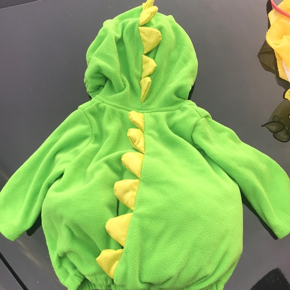 Costume - Picture 4 of 6